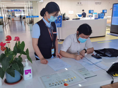 江蘇省交通運(yùn)輸廳門戶網(wǎng)站 工作動態(tài) 一紙承諾,現(xiàn)場即辦--信用承諾讓蘇州吳江交通行政審批跑出“加速度”