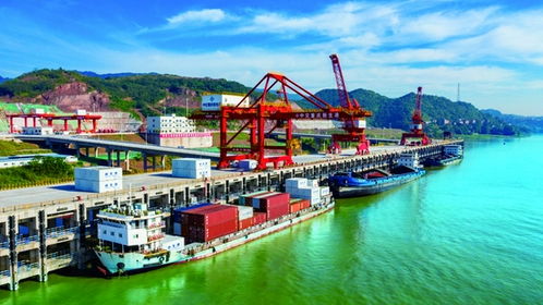 長江上游首個萬噸級碼頭 重慶新生港今日開港 將開創(chuàng)中歐班列 渝新歐 的新起點(diǎn)