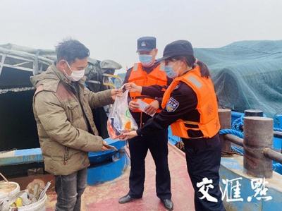 "不漏一船、不漏一人",他們堅決筑牢疫情防控"水上防線"